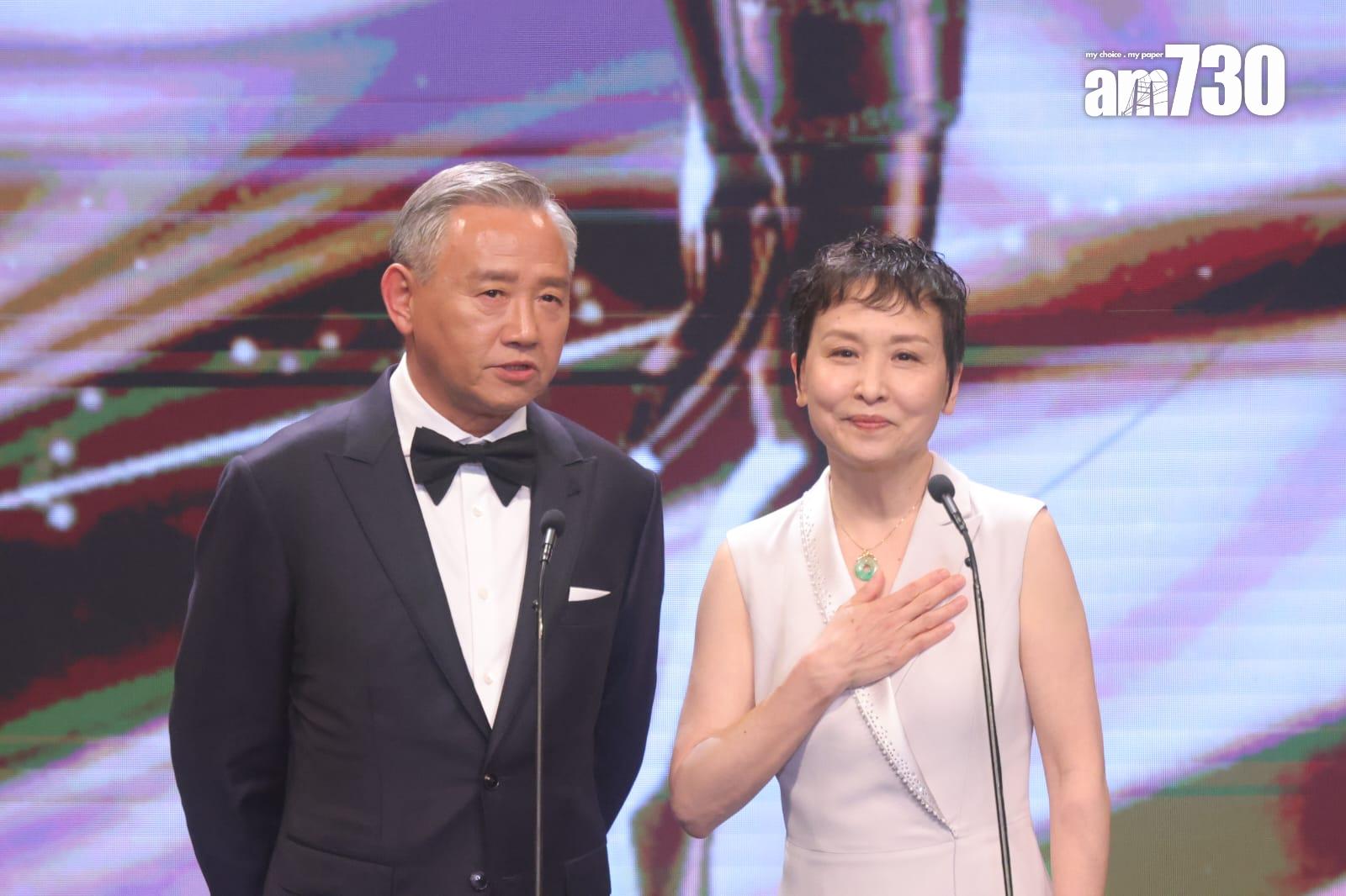 姜小亮、韓冬青獲頒「專業精神獎」。