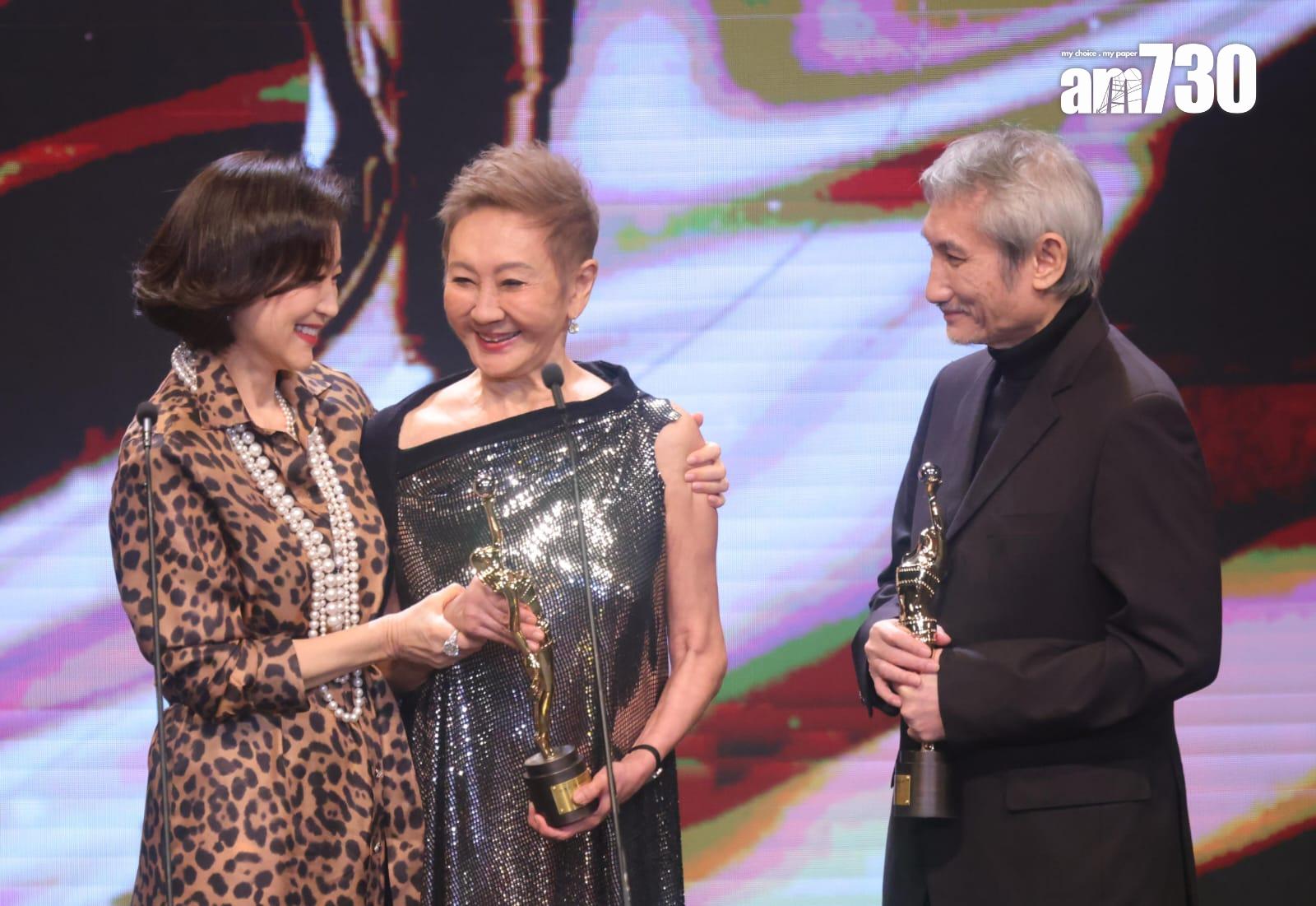 林青霞現身向好友徐克與施南生頒發終身成就獎。 (吳康琦攝)