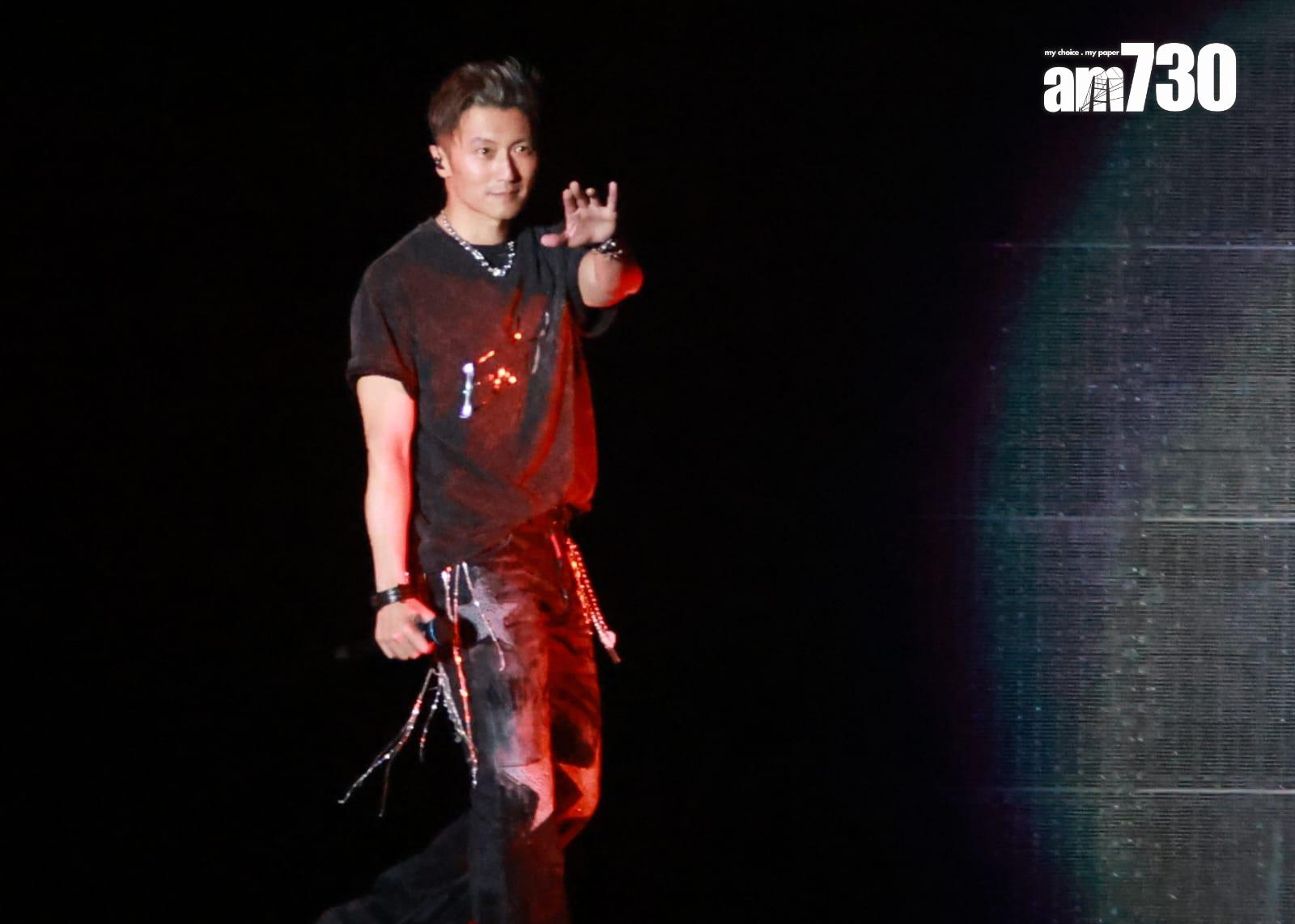 謝霆鋒相隔25年再開個唱,演繹多支經典金曲。 (羅錦鴻攝)