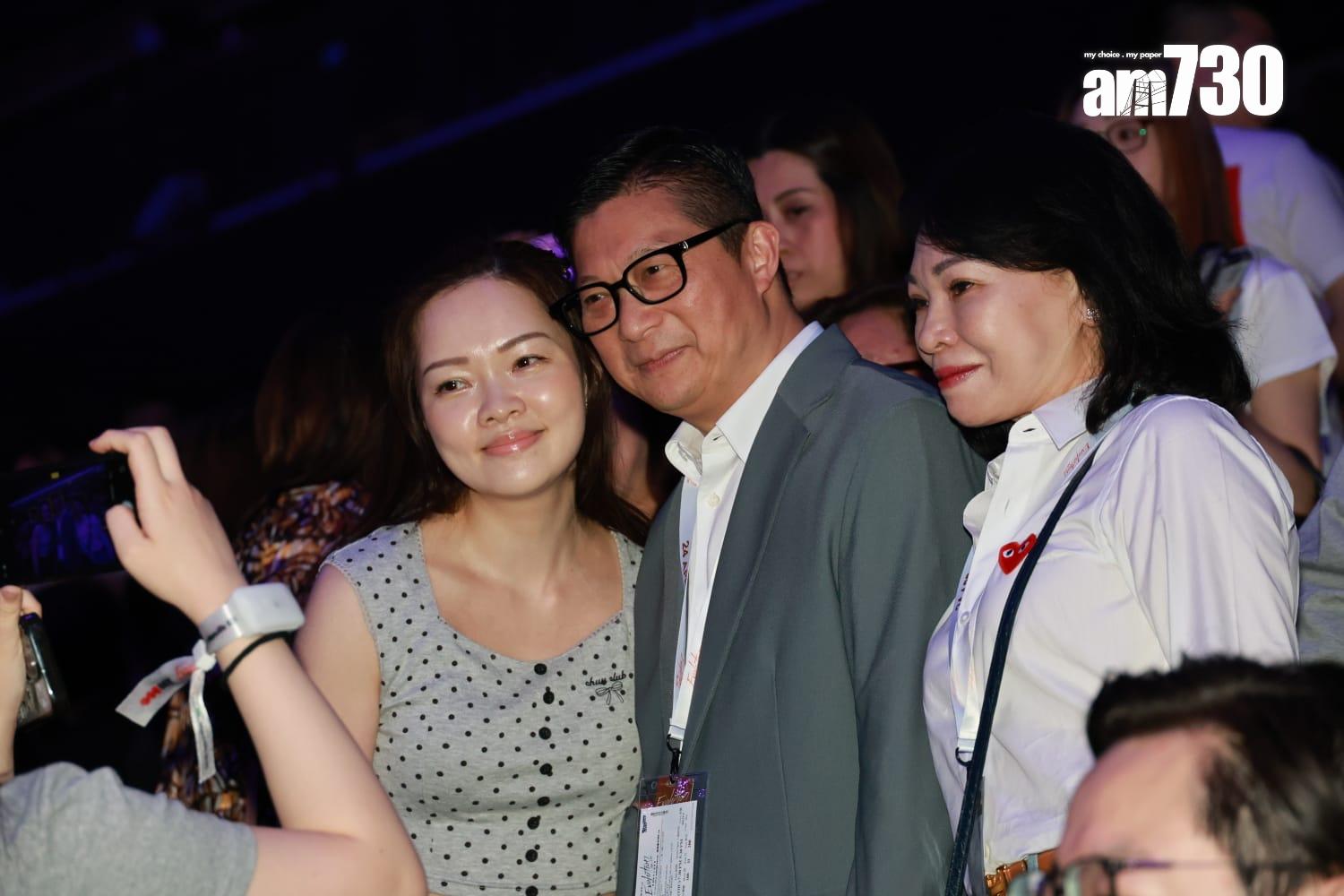 鄧炳強 (羅錦鴻攝)