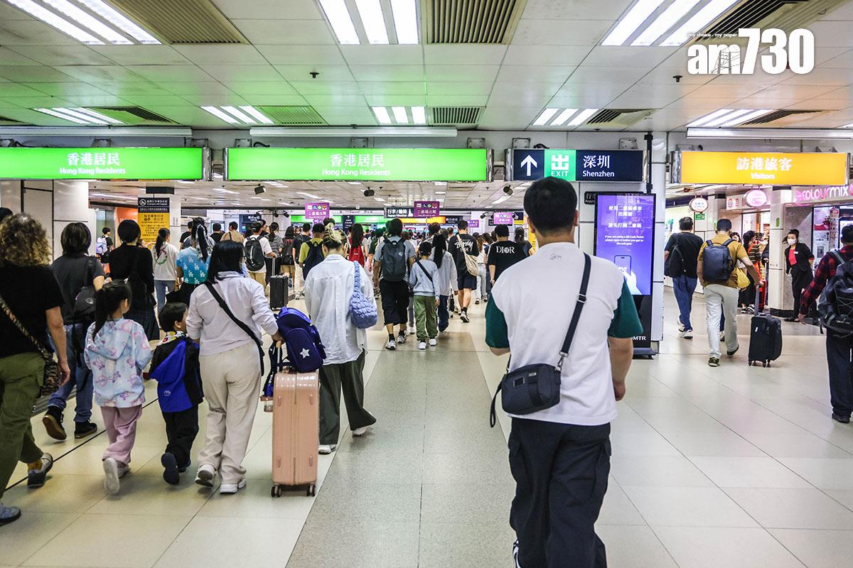 復活節長假期有不少市民離港外遊。(資料圖片/中通社)