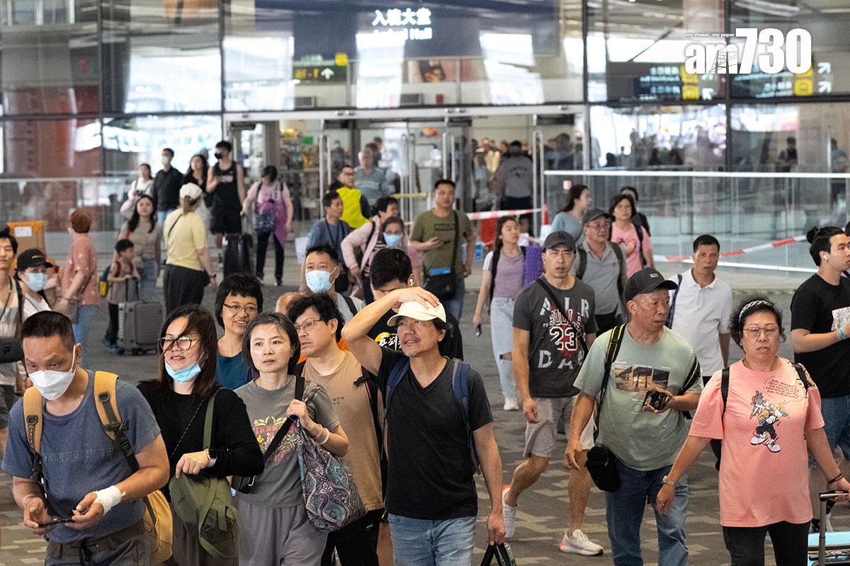 入境處預計今日是入境高峰期。(資料圖片)