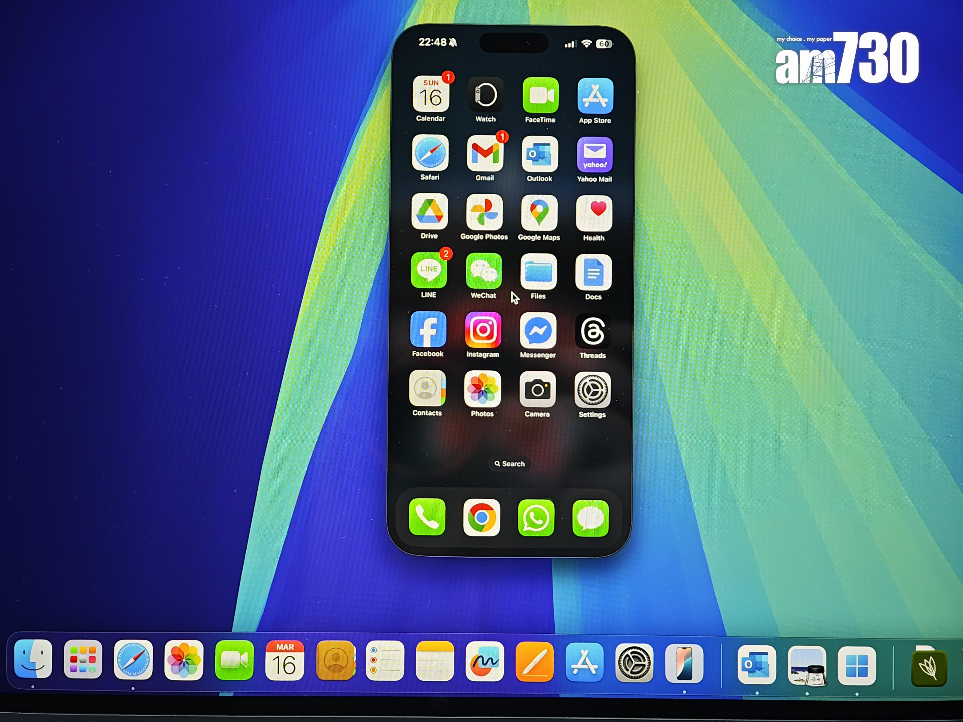 MacBook Air M4的「iPhone 鏡像輸出」功能相當好用。