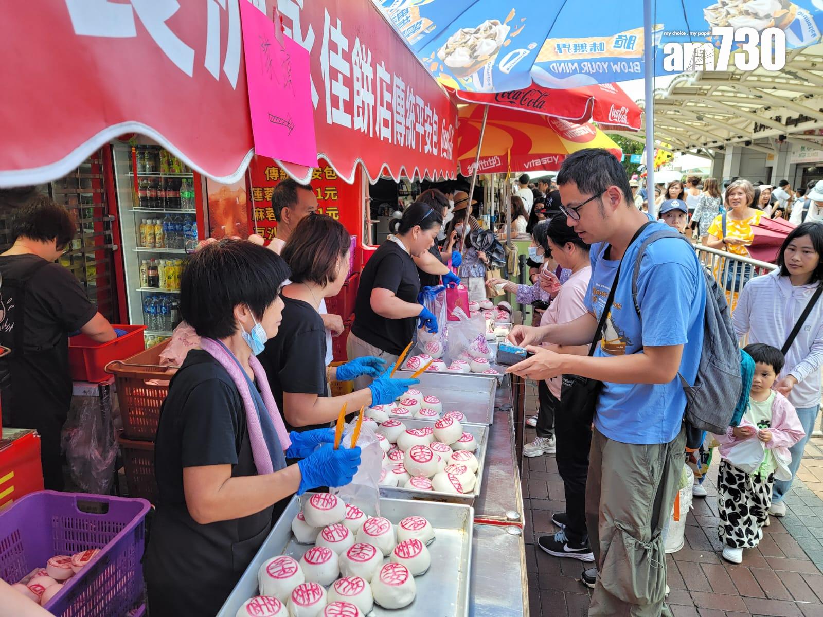 平安包受歡迎。(鍾式明攝)