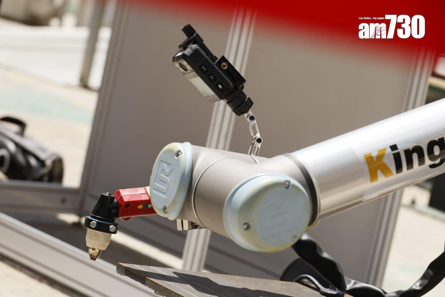 建築機械人可提升工作效率。(林俊源攝)