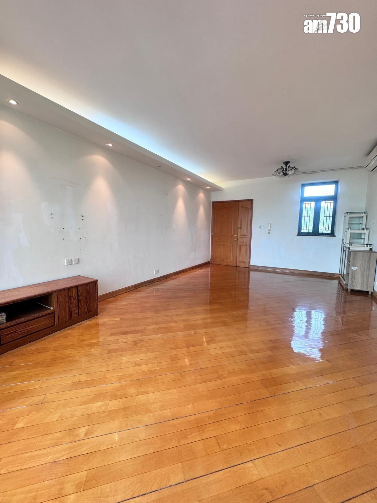 屯門私樓海景三房套呎價「7字頭」成交 面積逾千呎兼連車位(有圖)|二手樓成交