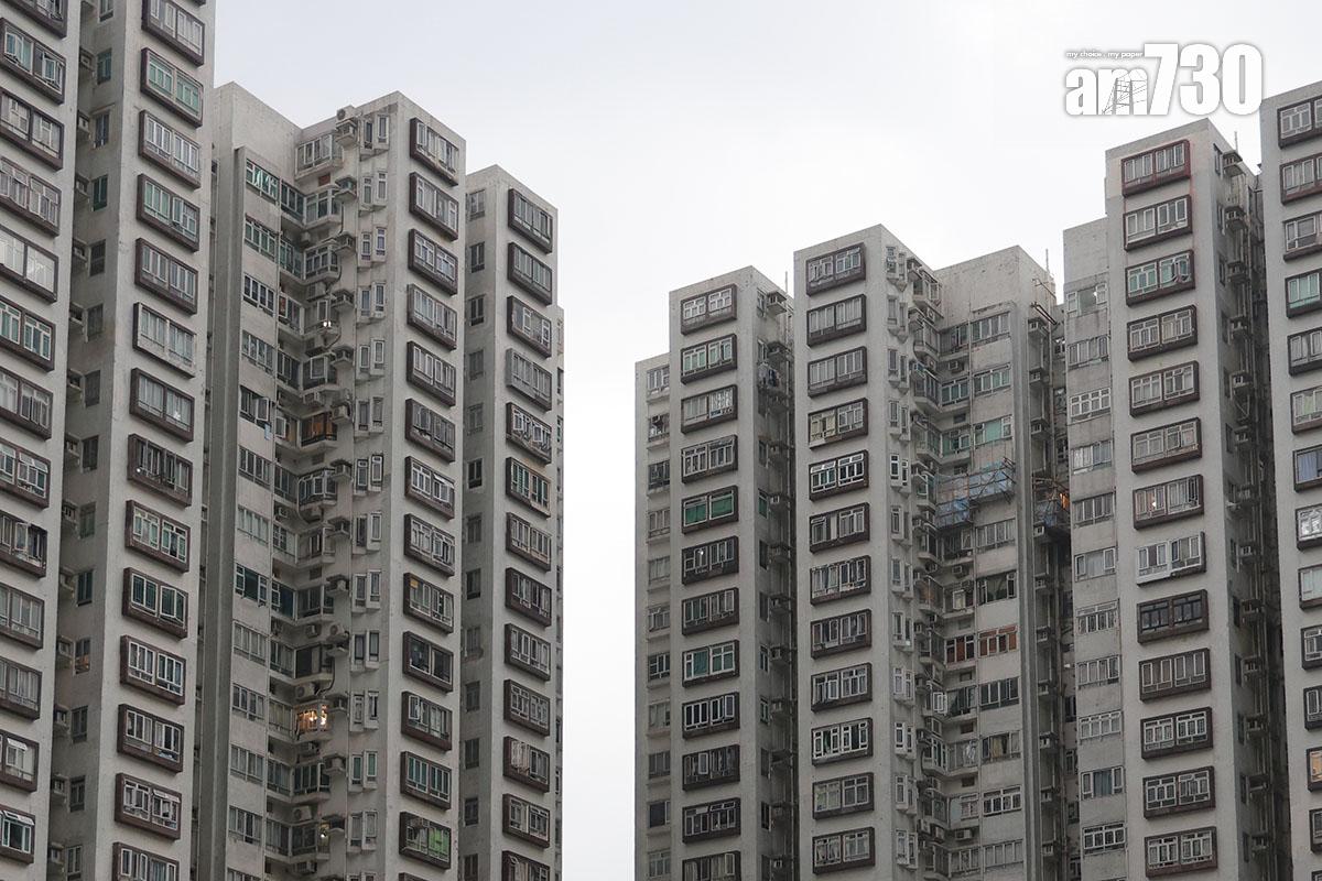 龍寶酒家董事局指出,樓價暴跌使市民人心惶惶。(資料圖片/吳康琦攝)