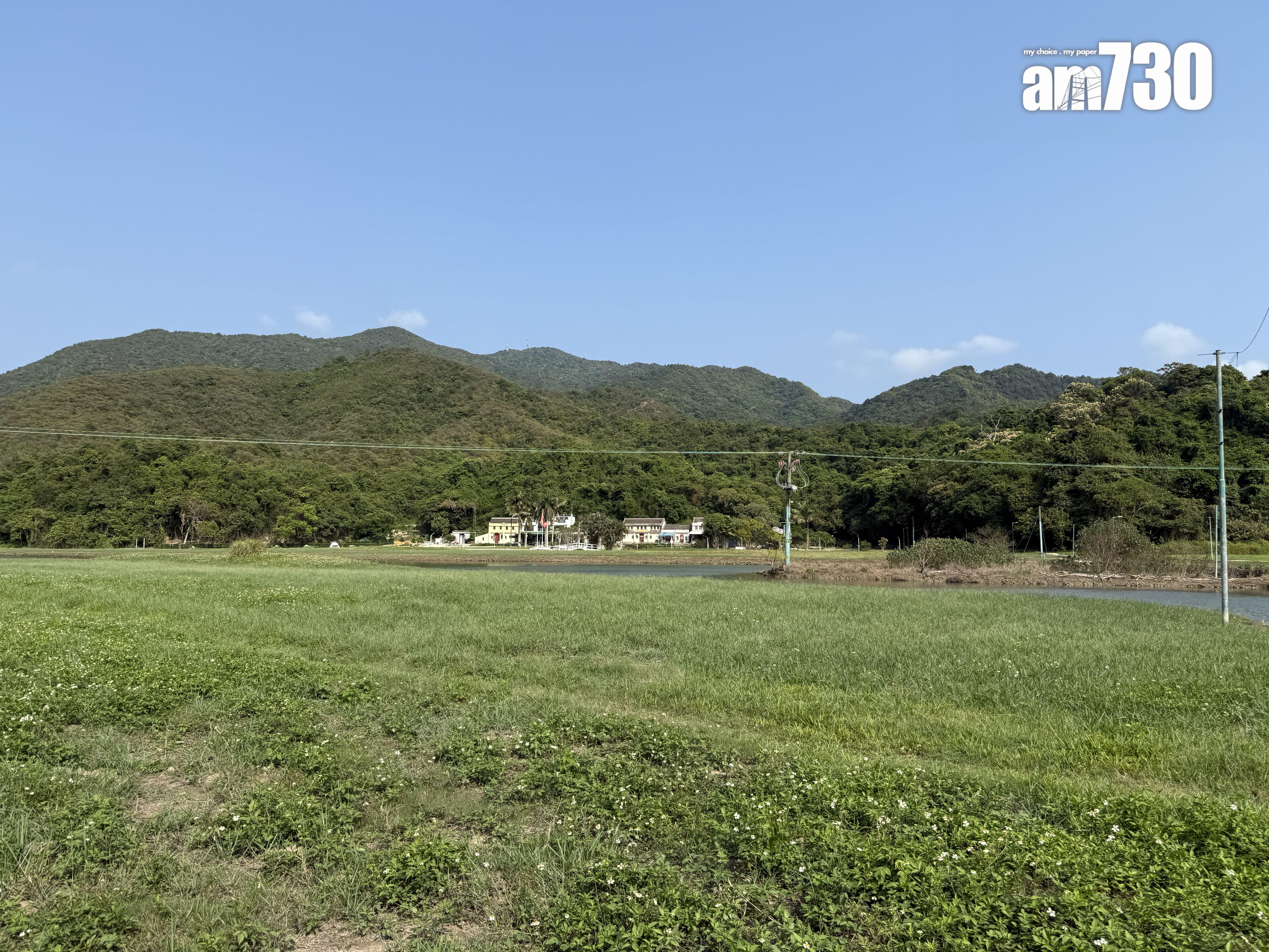 從教堂附近的魚塘群及大草地