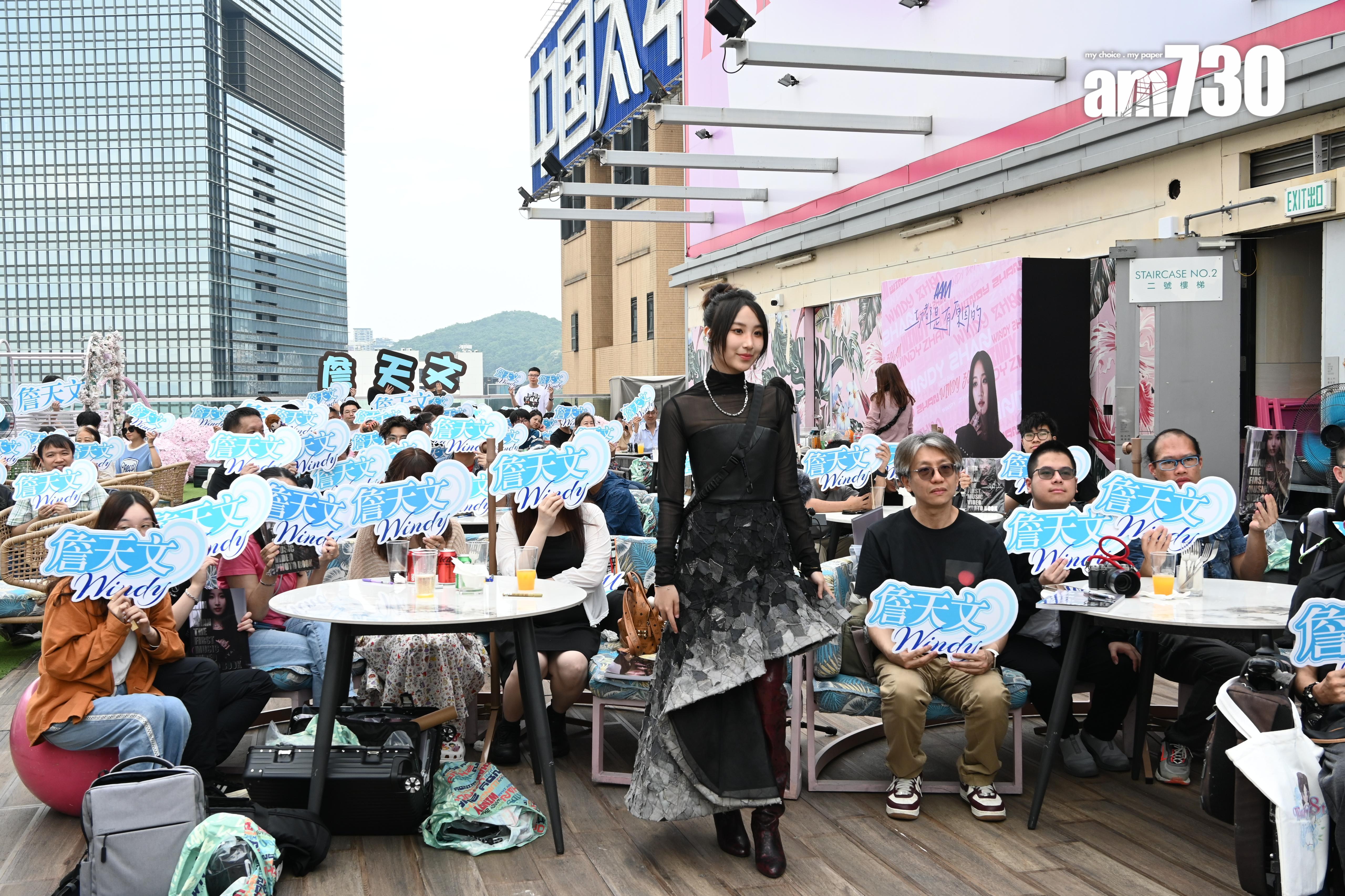 Windy的簽唱會非常熱鬧。(娛樂組攝)