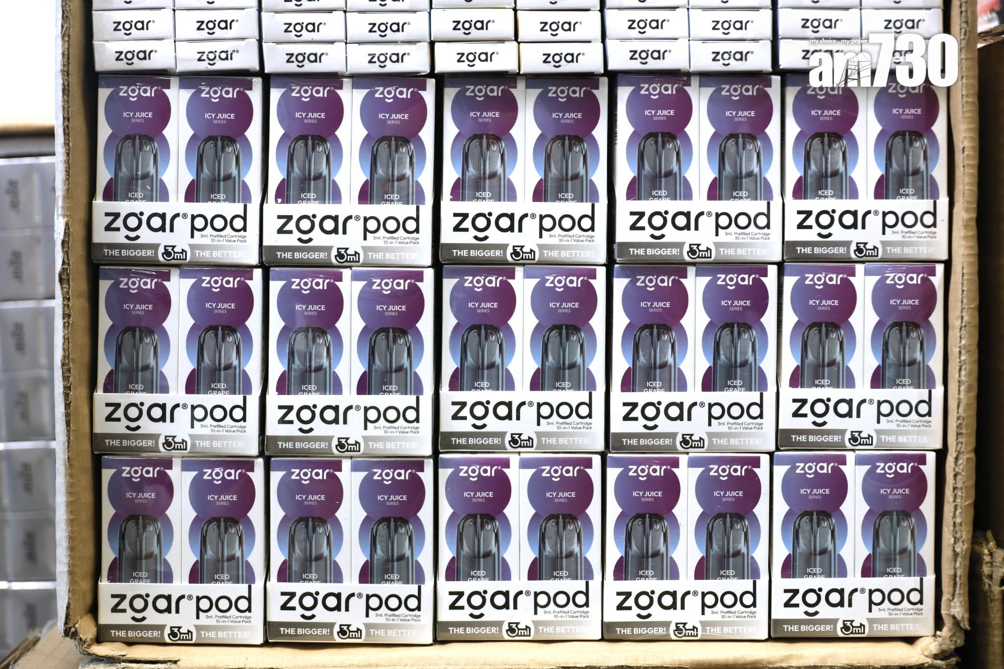 廉署檢獲約20萬件電子煙彈及近3萬個電子煙機,市值2,000萬元。(林俊源攝)