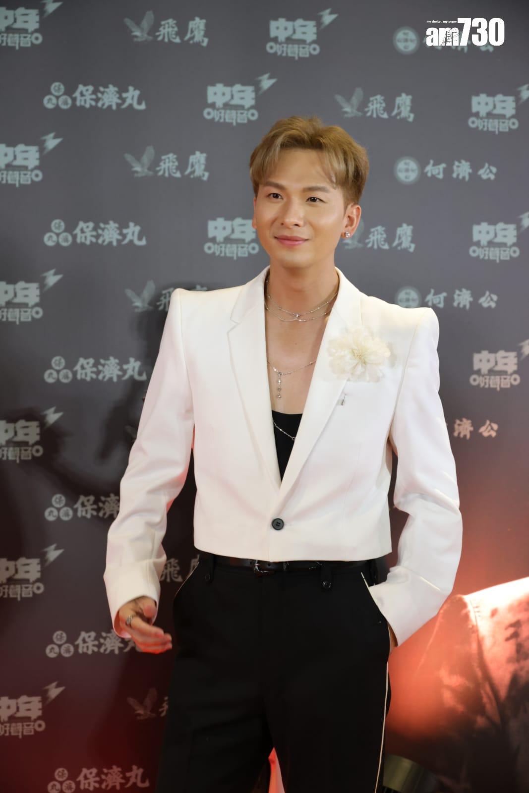 周吉佩的打扮令人眼前一亮。(吳康琦攝)