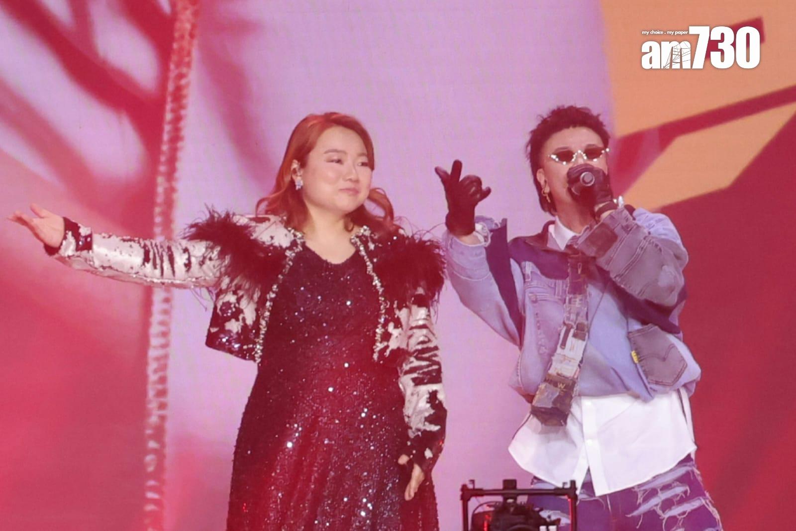 KT rap住請出《中年好聲音3》的7強出場。(吳康琦攝)