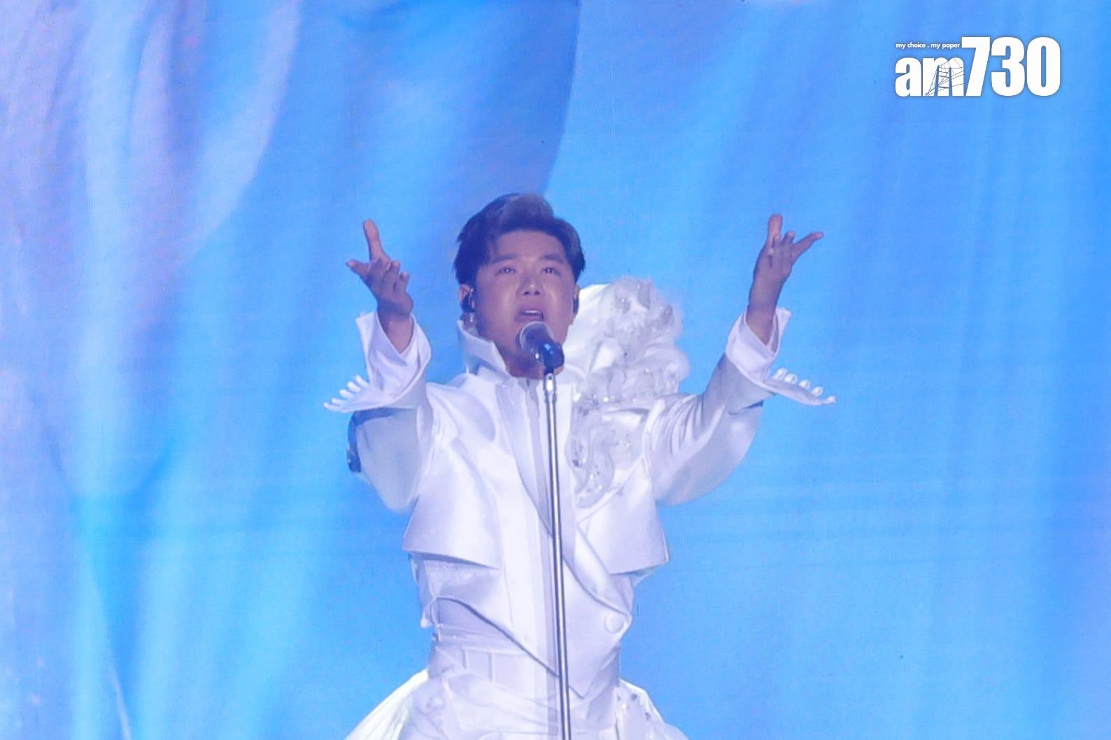 張與辰在《中年好聲音3》總決賽當晚的衣服。