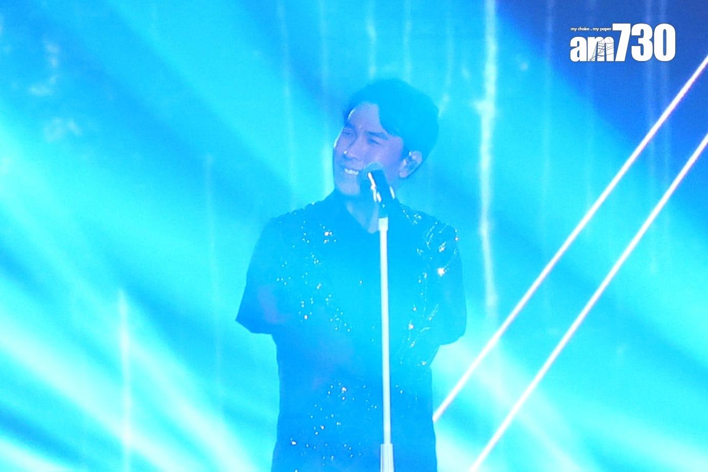 李金凱獻唱《為你我受冷風吹》。(吳康琦攝)