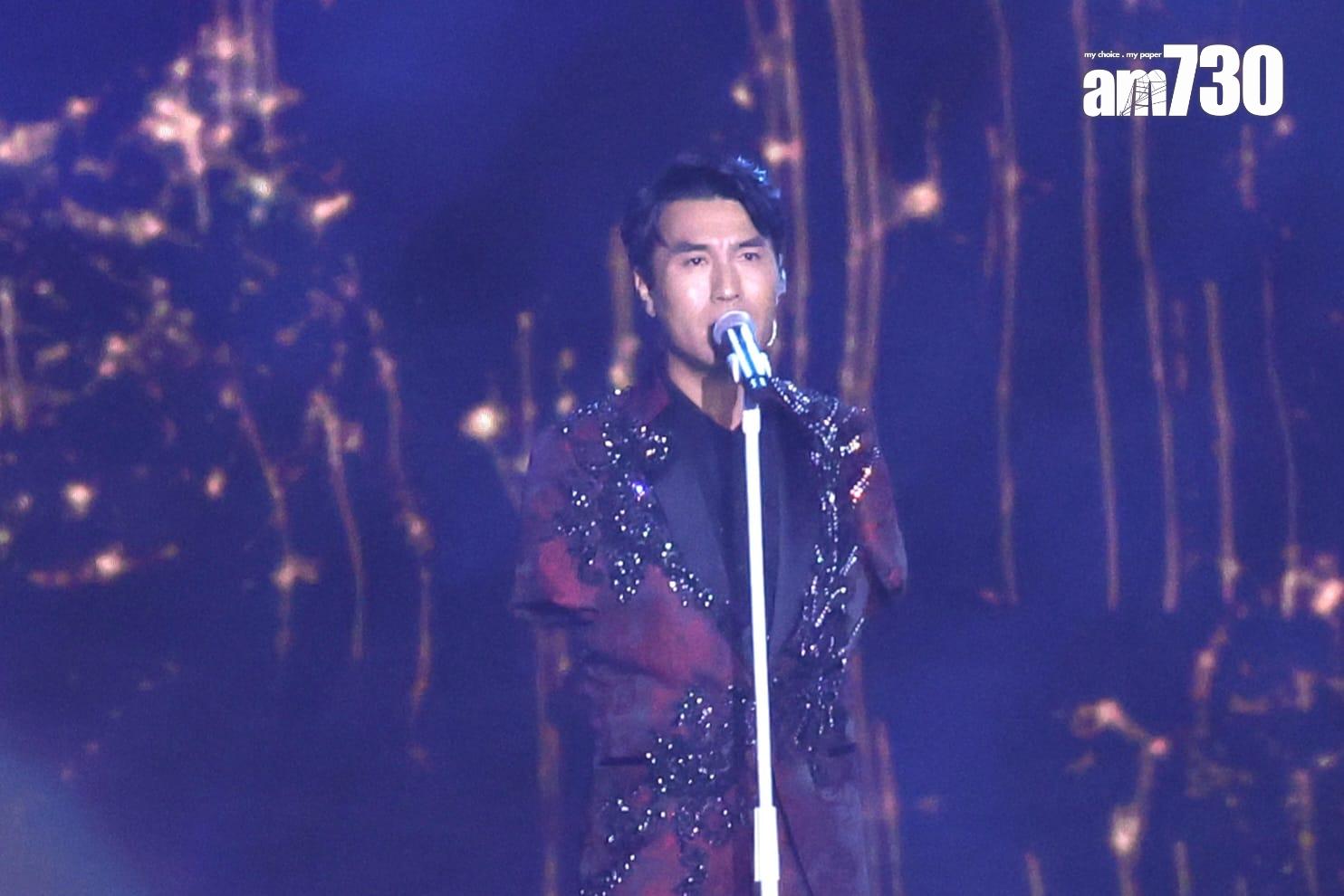 李金凱獻唱《為你我受冷風吹》。(吳康琦攝)