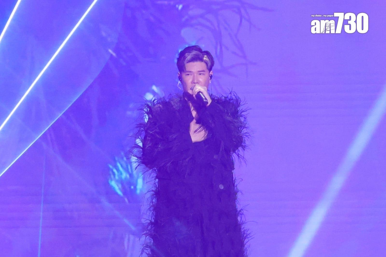 張與辰在《中年好聲音3》總決賽當晚的衣服。