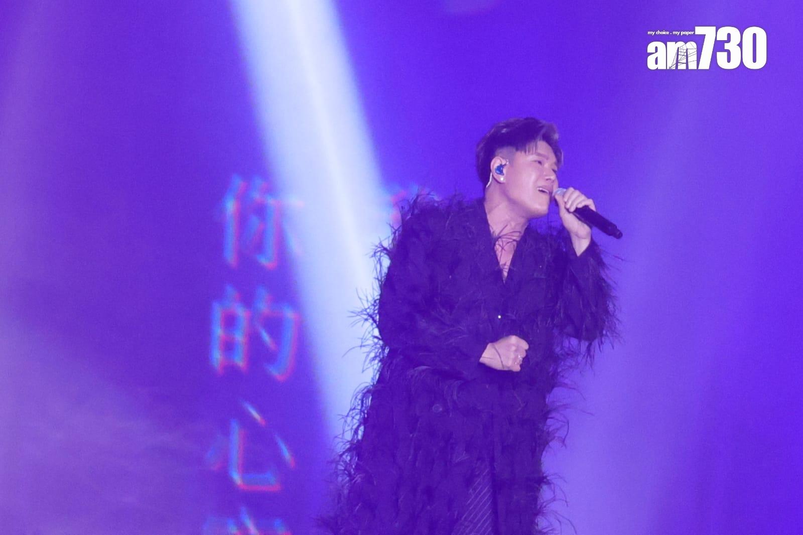 張與辰在《中年好聲音3》總決賽當晚的衣服。