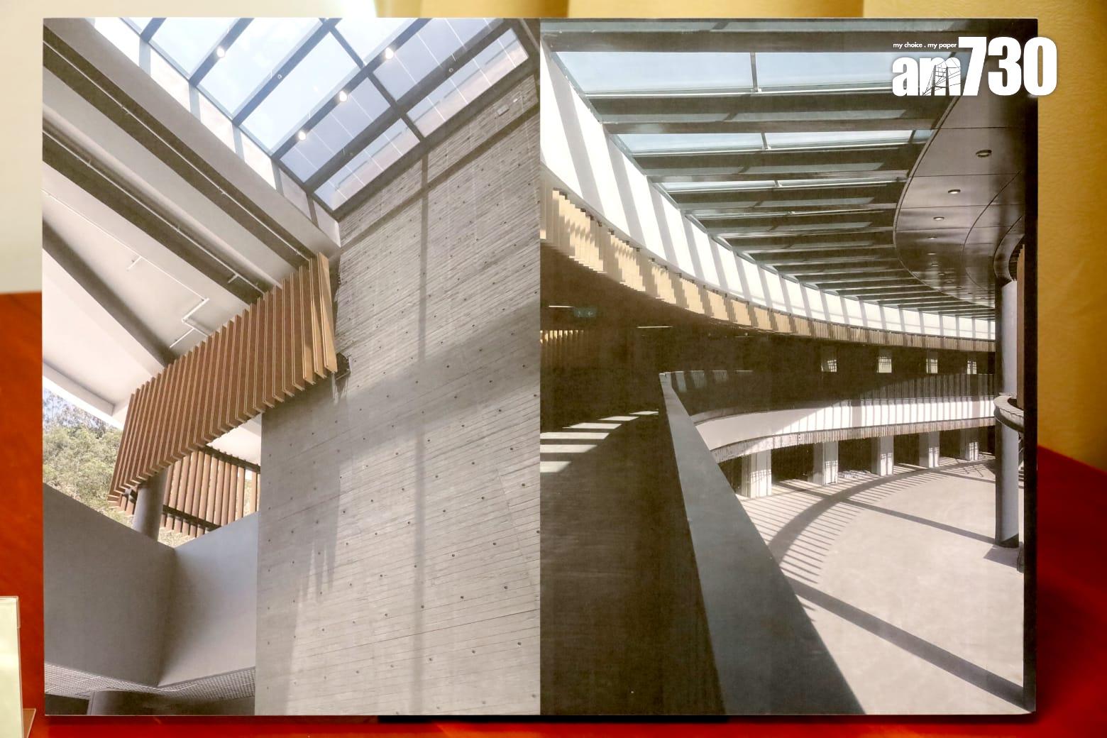 石門靈灰安置所及紀念花園(實景圖)。(鍾式明攝)