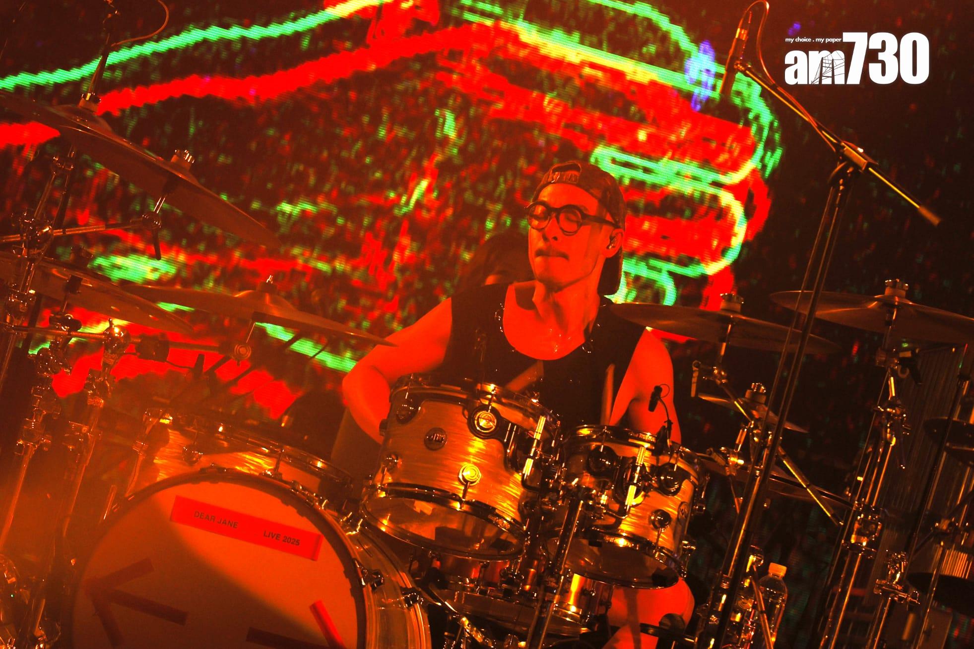 Nice自爆試過一首歌打斷3支鼓棍。(林俊源攝)