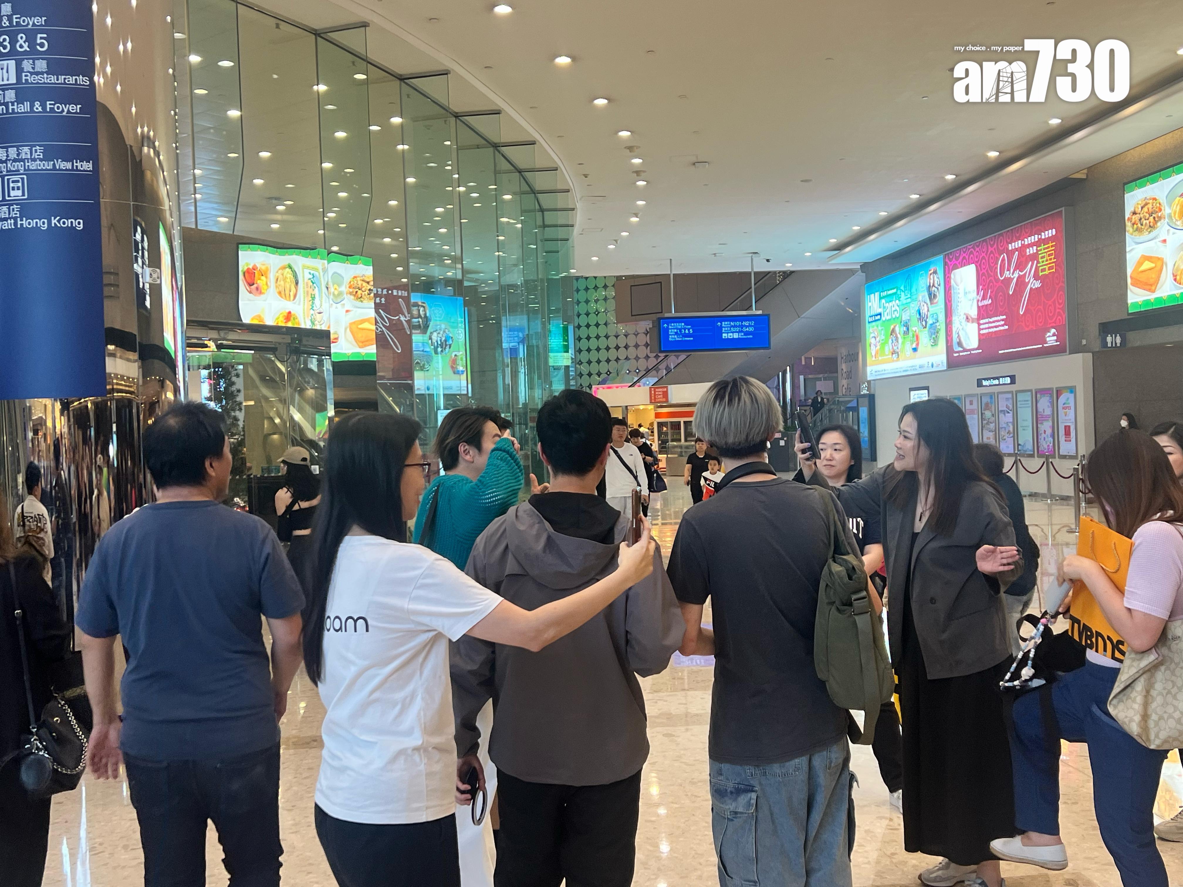 顏米羔收到不少禮物。(娛樂組攝)