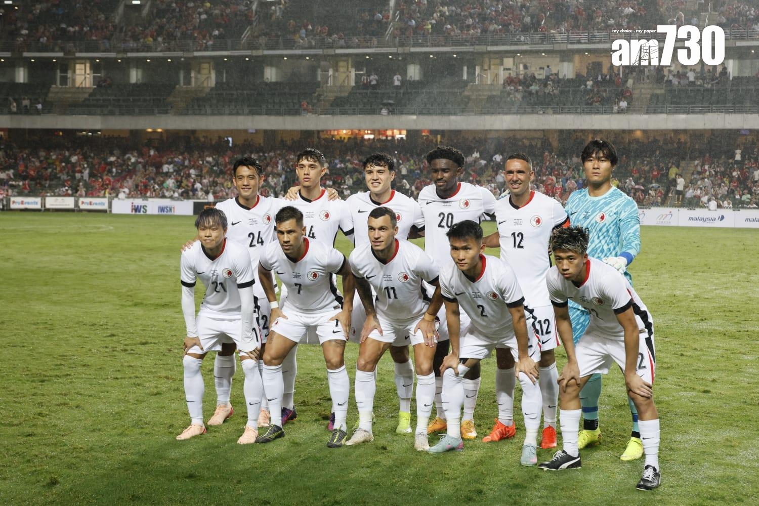 香港隊對曼聯合照。(林俊源攝)