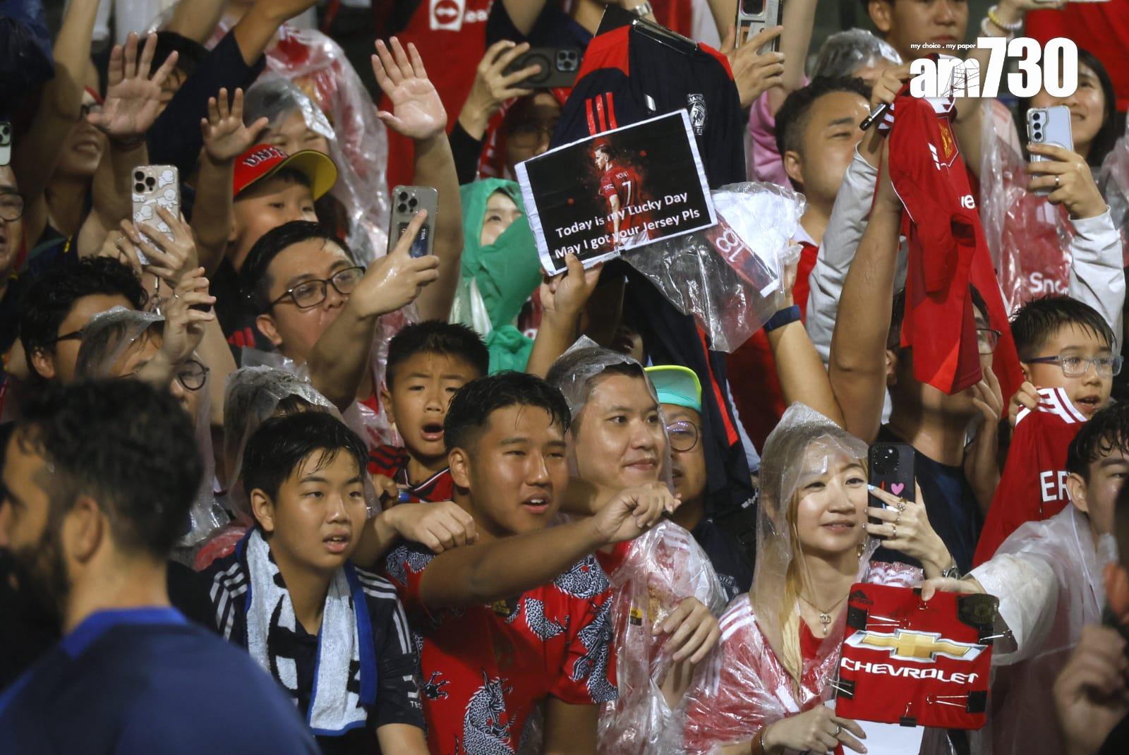 曼聯在大球場表演賽擊敗香港隊。(林俊源攝)