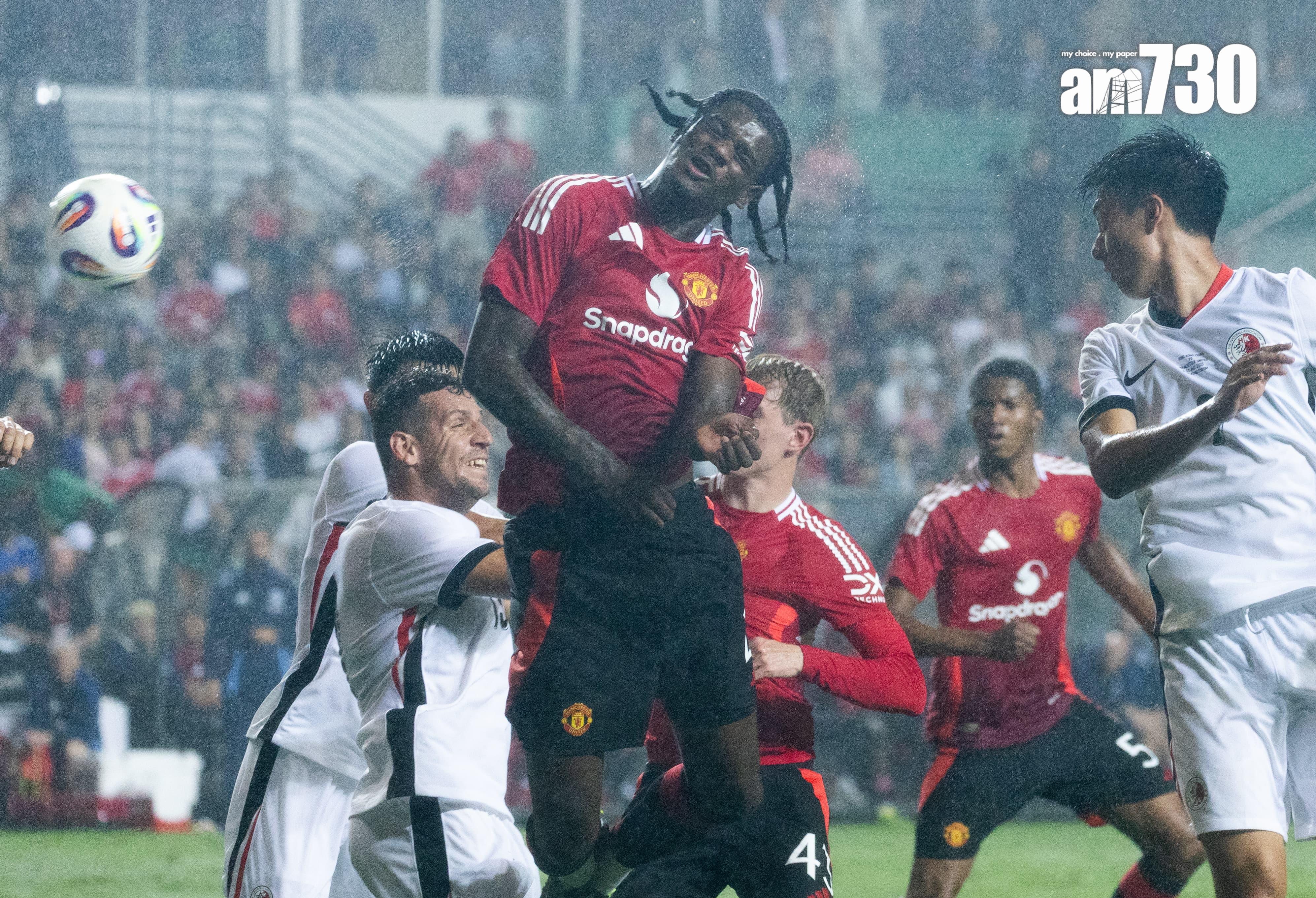 曼聯表演賽3:1贏香港隊。(蘇文傑攝)