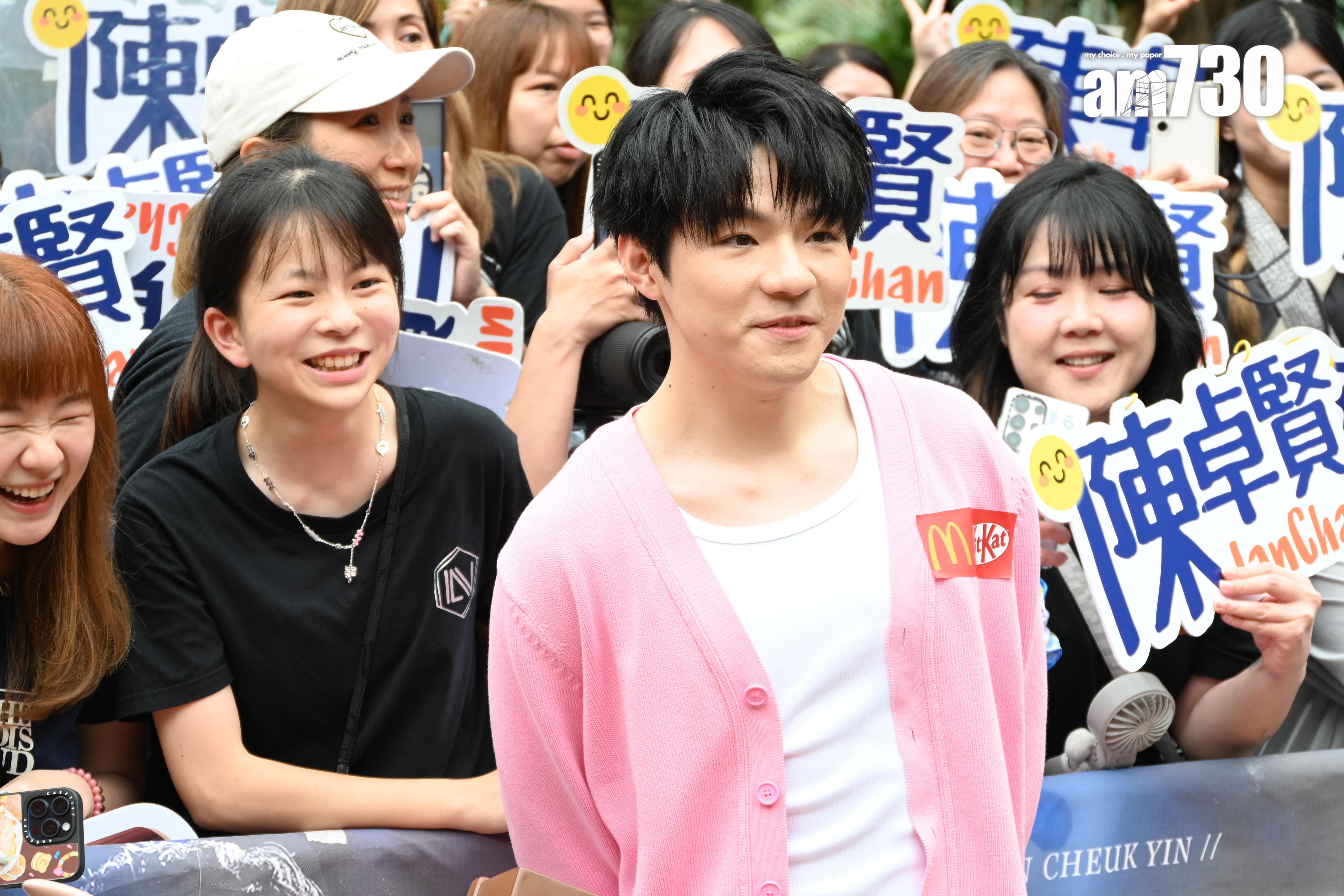 陳卓賢多謝粉絲為他準備的生日應援。(娛樂組攝)