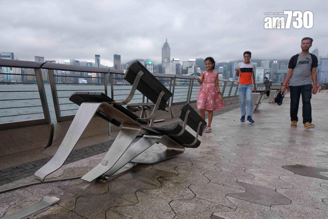 超強颱風「蘇拉」2023年襲港,當時曾發出十號颶風信號。(資料圖片)