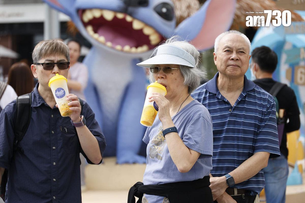 政府表示,銀髮族是不容忽視的龐大消費群體。(林俊源攝)
