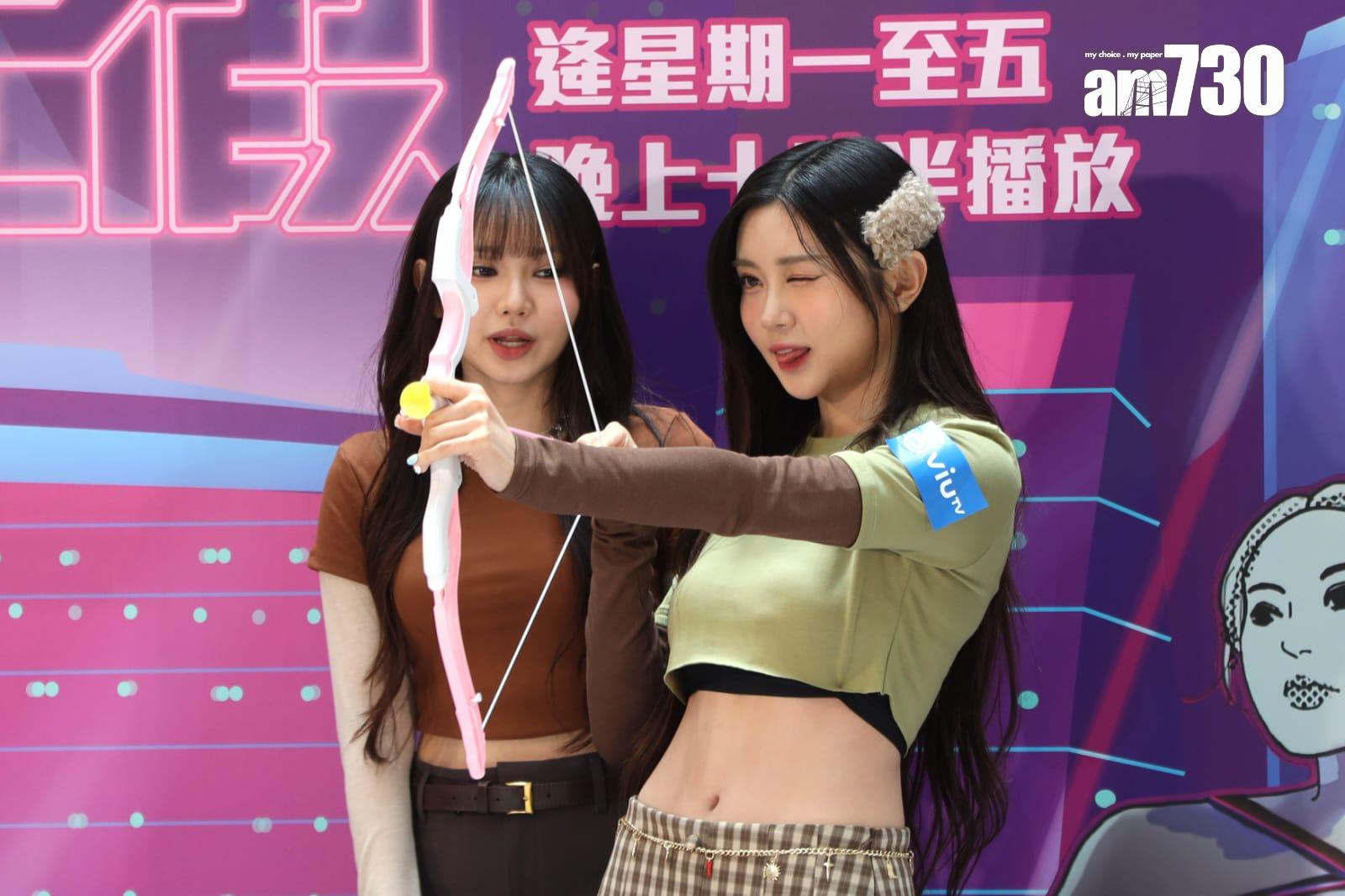 COLLAR七位成員分享全新團綜《COLLAR以為去度假》的拍攝點滴。 (娛樂組攝)