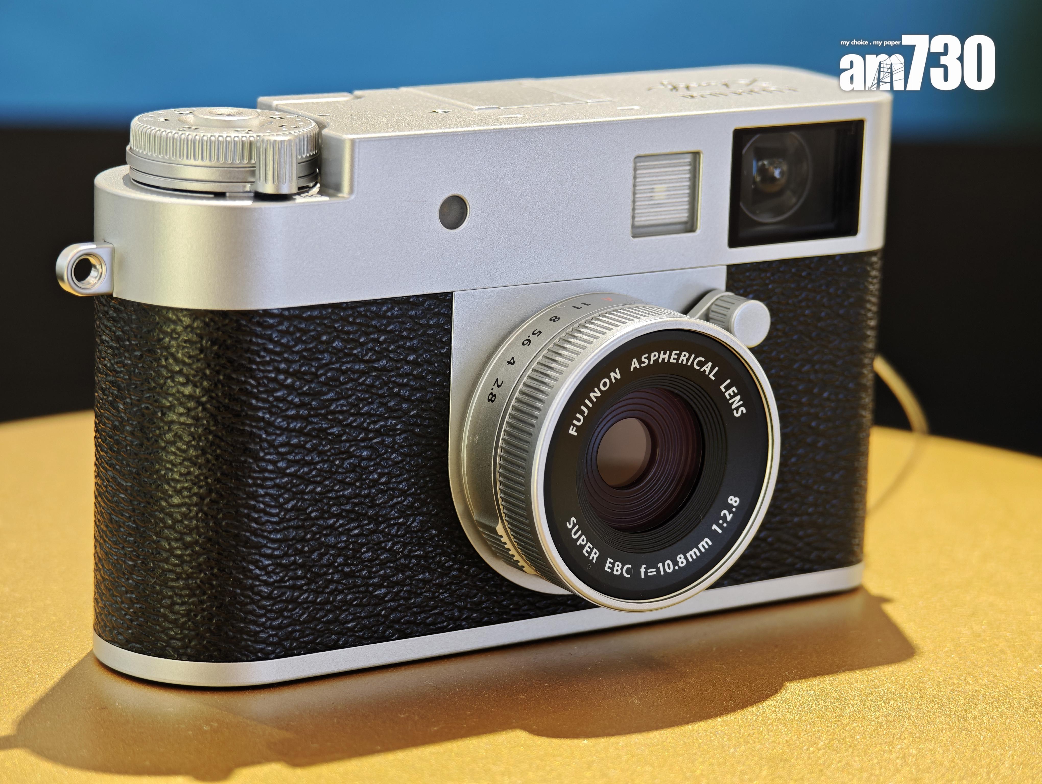 FUJIFILM X half銀色最為復古。