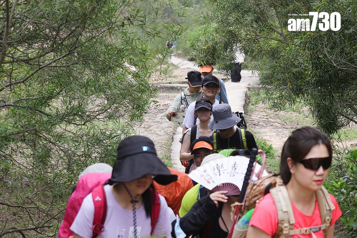政府稱積極推動旅遊業,將有助帶動本地市場的消費氣氛。(資料圖片/吳康琦攝)