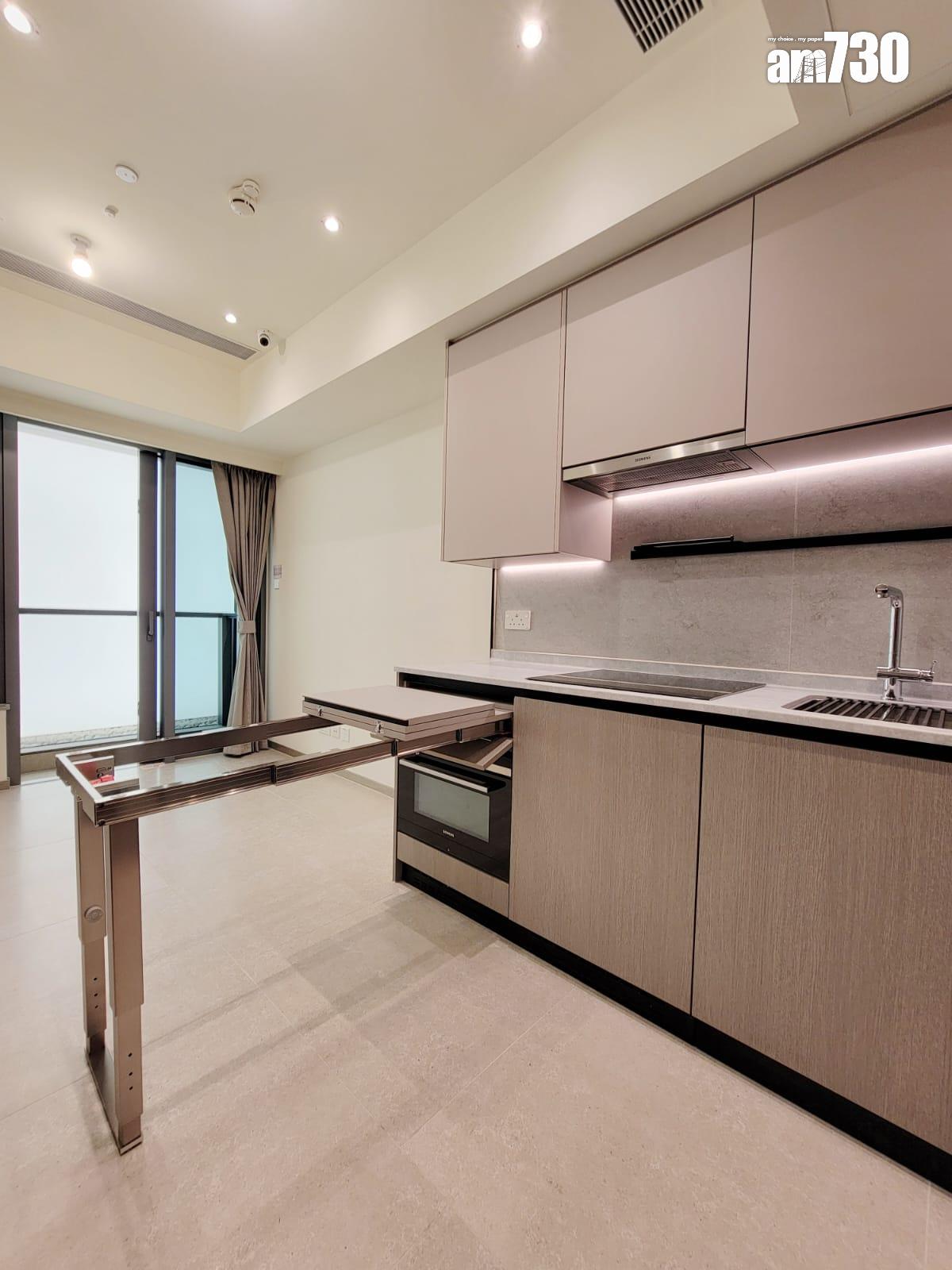 NOVO LAND示範單位|402呎及456呎無改動兩房 收納式摺疊餐桌滿足不同空間需求 (多圖有片)|屯門新盤