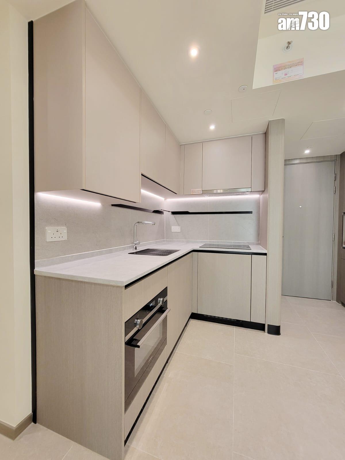 NOVO LAND示範單位|402呎及456呎無改動兩房 收納式摺疊餐桌滿足不同空間需求 (多圖有片)|屯門新盤