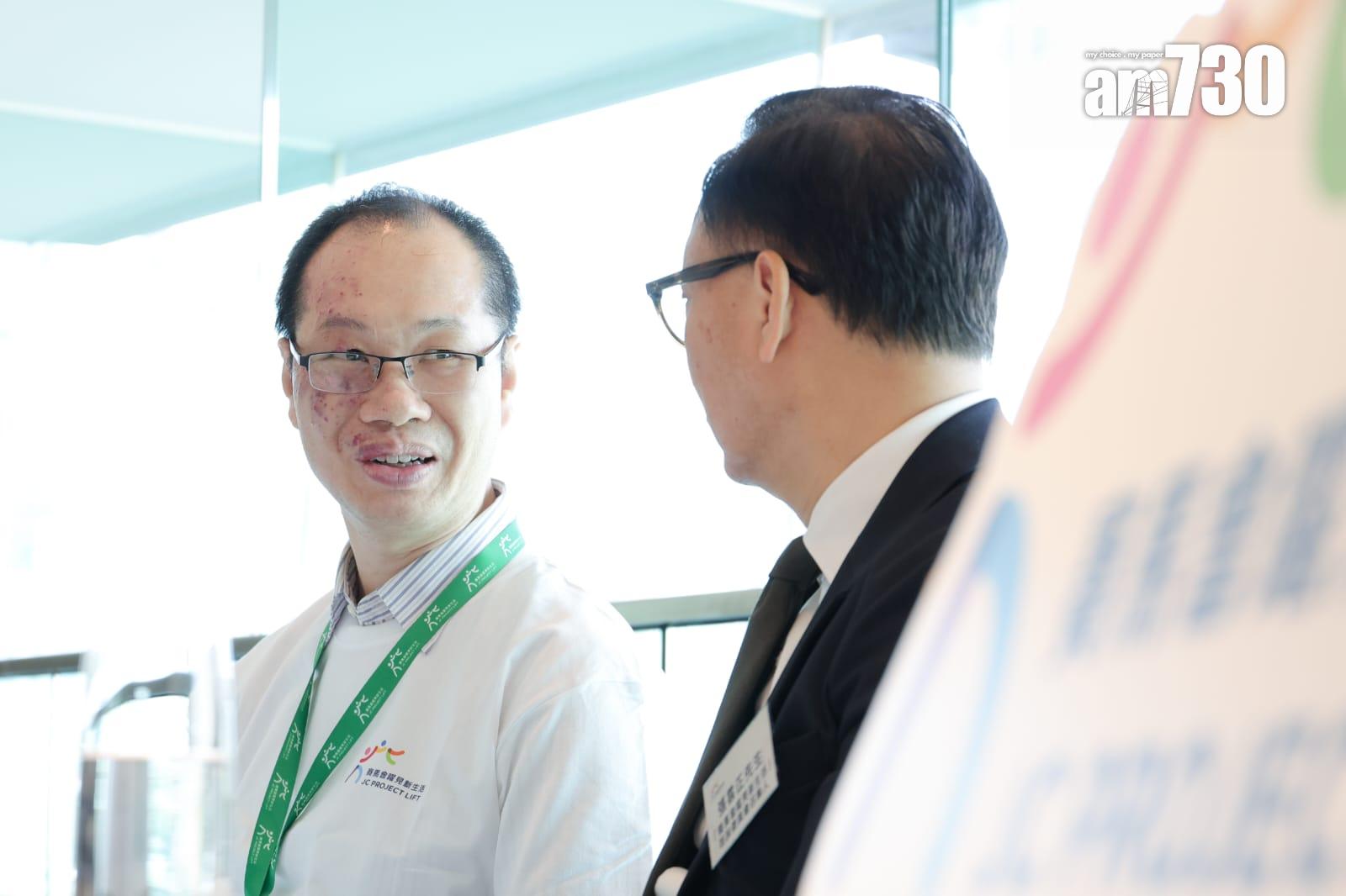 陳先生分享參加計劃的感受。(吳康琦攝)