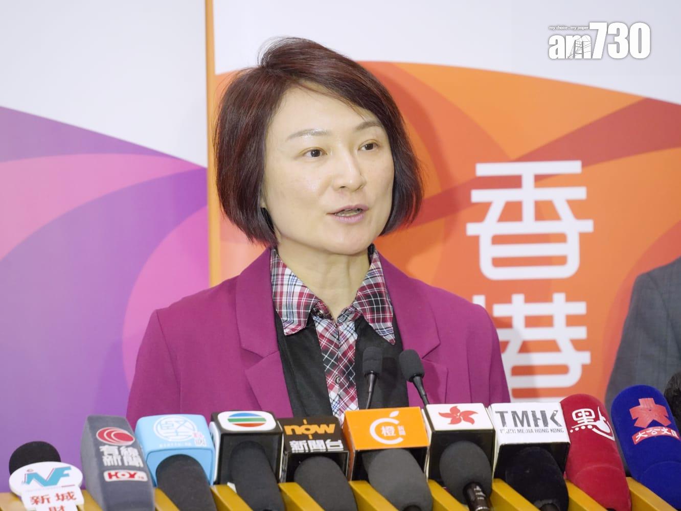 政務司司長陳國基聯同政制及內地事務局局長曾國衞、愛國主義教育工作小組組長李慧琼會見傳媒,預告抗日戰爭勝利紀念日活動。(歐迪栢攝)