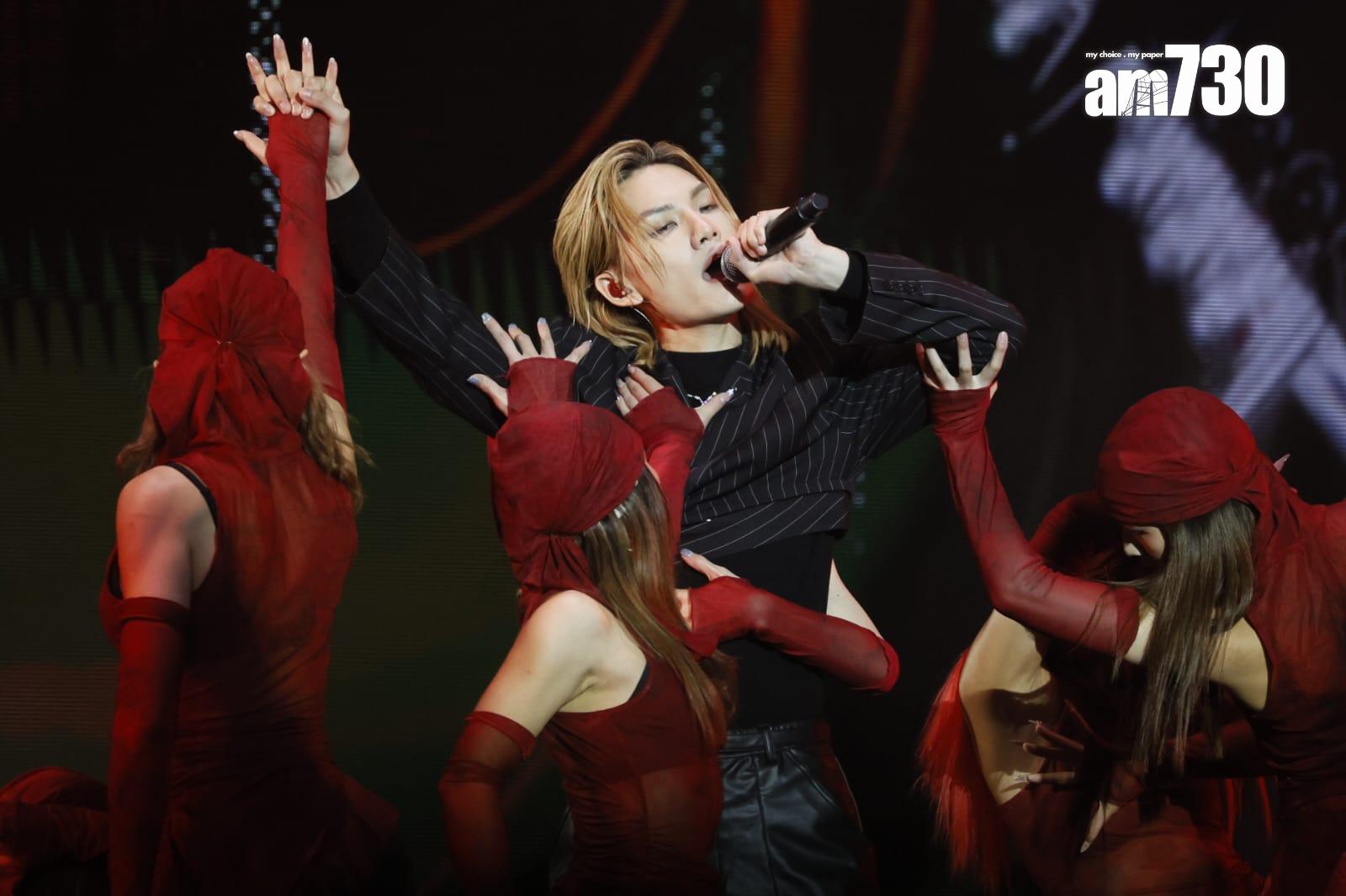 Jeremy在KKBOX風雲榜首次公開演唱《Tie Me Now》。(蘇文傑攝)