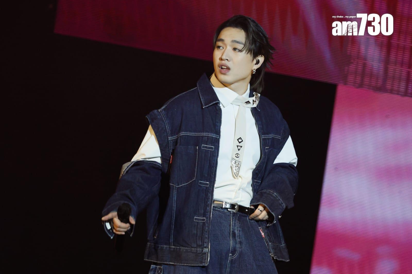 Jer柳應廷在《第七屆 KKBOX 香港風雲榜 - The Beat Goes On》音樂會獻唱《月居人》。(蘇文傑攝)