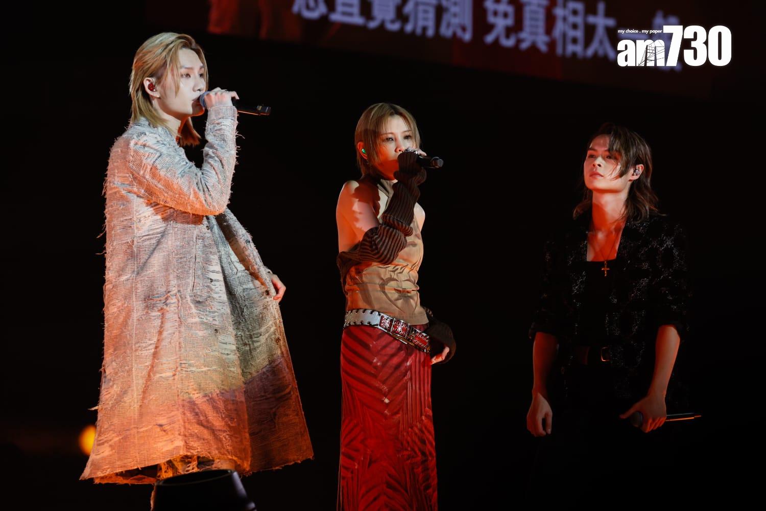 Jeremy與Tiger和陳蕾合唱《吃腐肉的鷹 》。(蘇文傑攝)