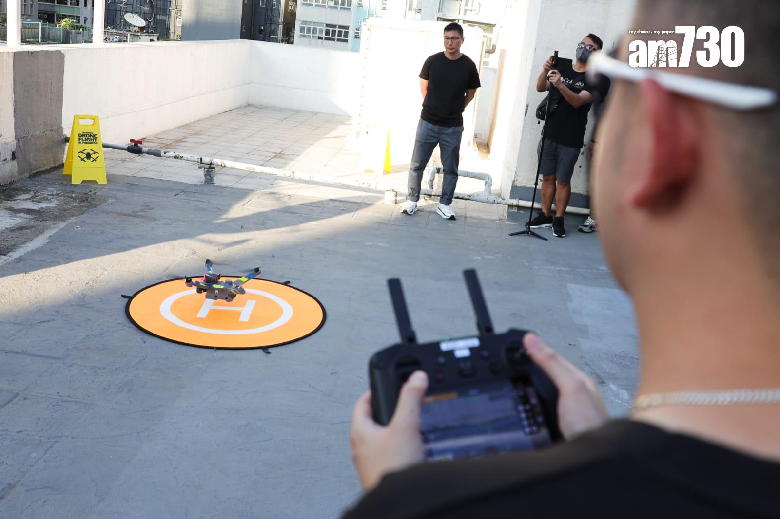 警方無人機油麻地巡邏,遇罪案或調低飛行高度搜證。(吳康琦攝)