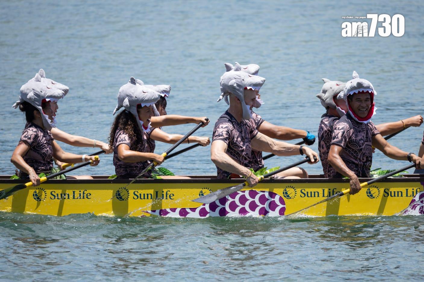 各隊伍都使出渾身解數扮鬼扮馬。(蘇文傑攝)