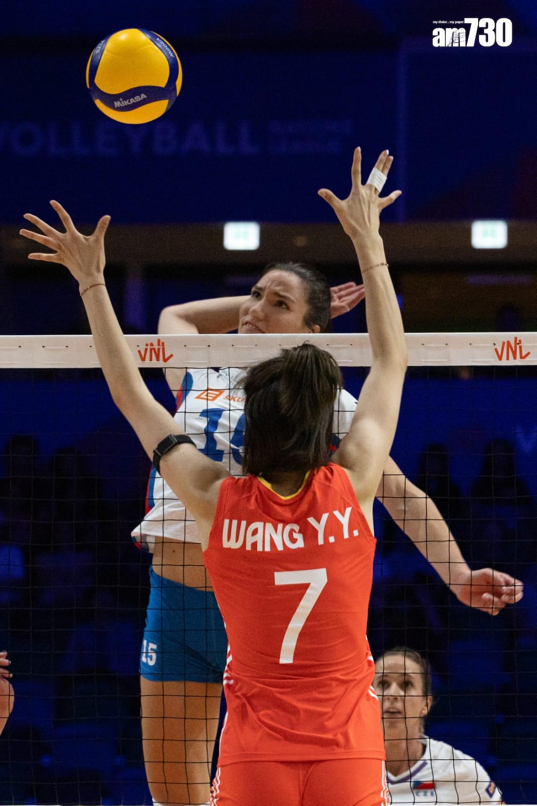 中國女排在香港站首戰旗開得勝。(蘇文傑攝)