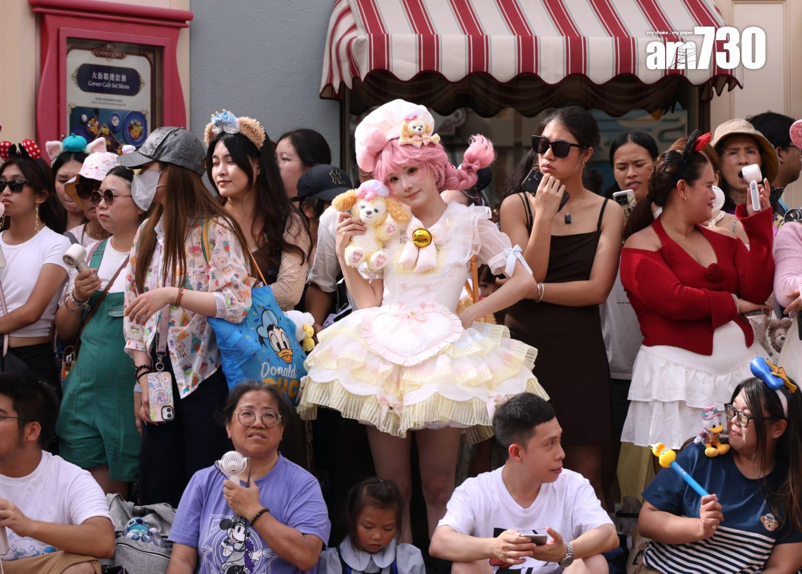 香港迪士尼樂園20周年活動啟動 推11新花車 昇華版夜間匯演 (林俊源攝)