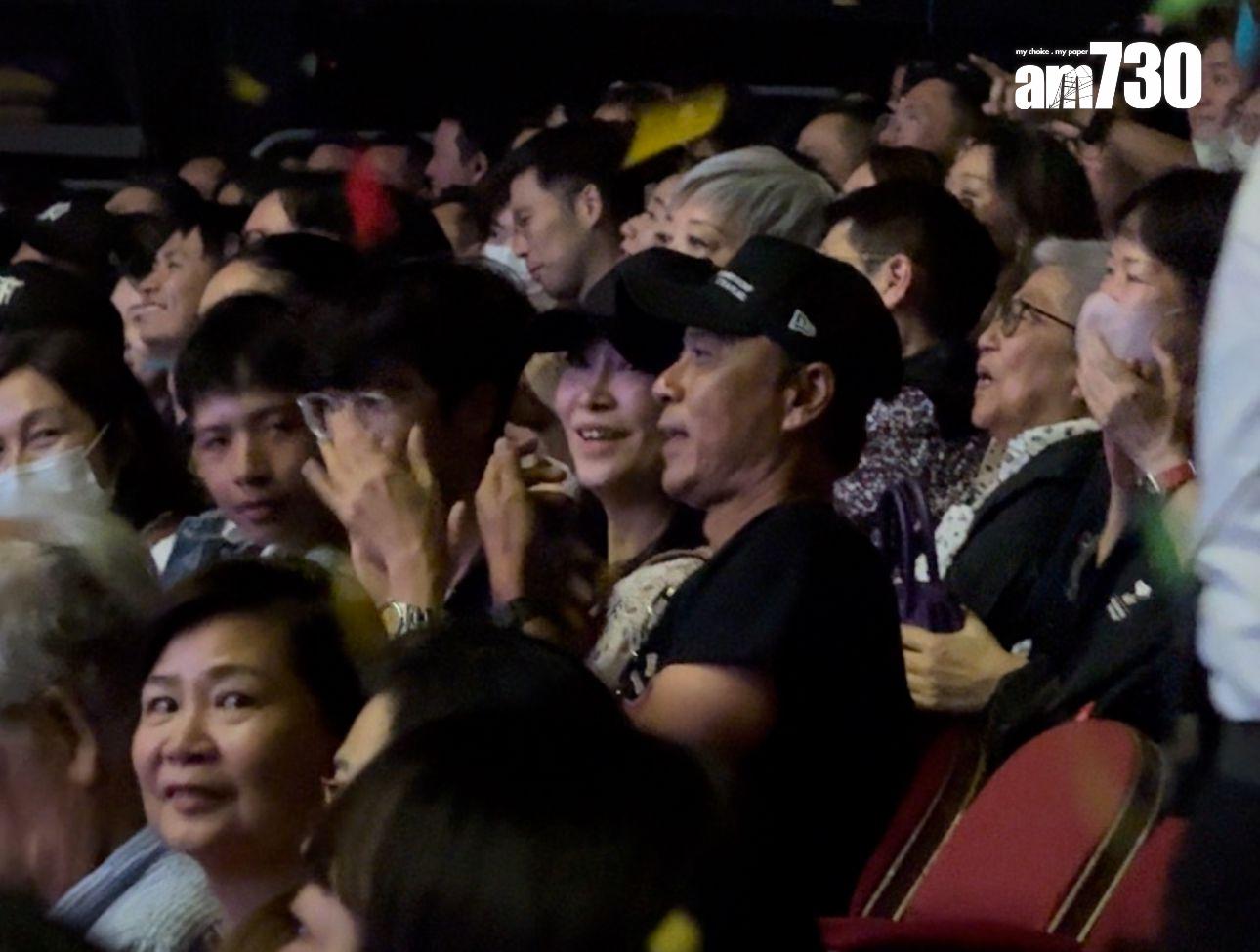 李克勤與太太盧淑儀捧場。 (娛樂組攝)