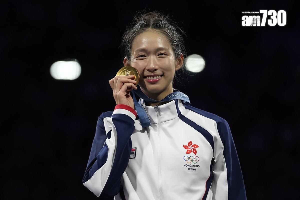 在2024年巴黎奧運女子重劍個人項目勇奪金牌的「微笑劍后」江旻憓獲頒銀紫荊星章。(資料圖片/美聯社)