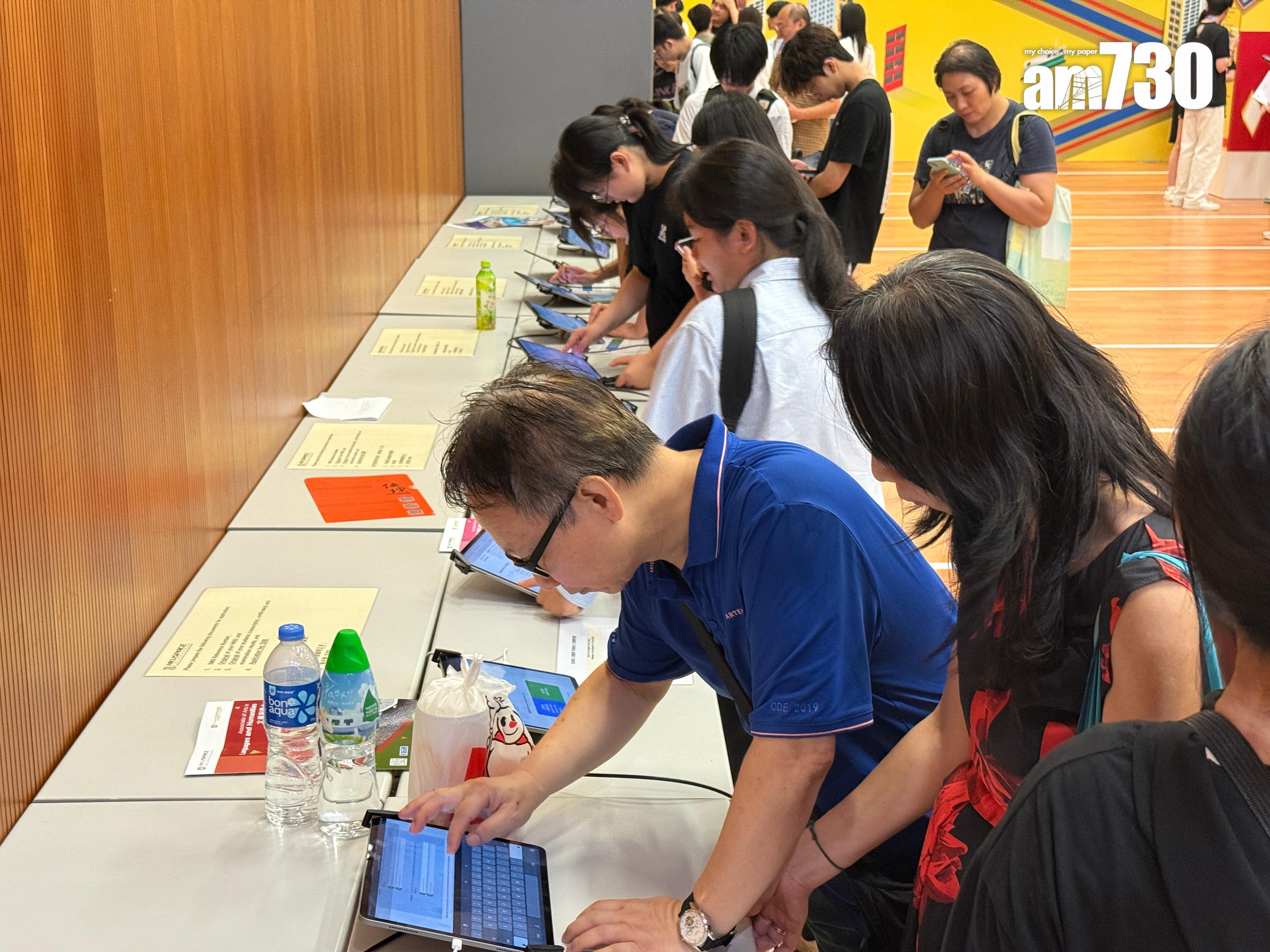 港大附屬學院報讀人數比往年增長12%(鄧昊輝攝