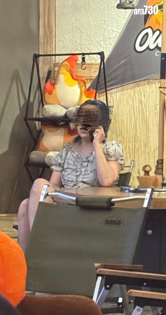 原定在銅鑼灣舉行的粉絲晚餐活動,金東彬未有現身餐廳,圖為主辦方的工作人員。