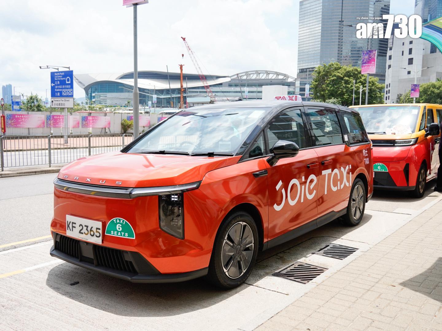 的士業舉辦3個月禮貌活動,今年口號是「禮讓三分 大家開心」(周令知攝)