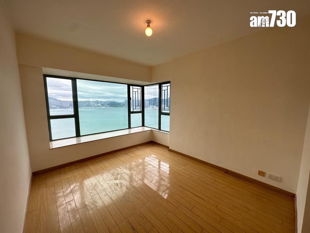 放盤兩年半劈價24%!外區客1398萬入手藍灣半島三房套「樓王」(多圖)|二手樓成交